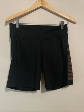 Puma | Sz Medium Shorts